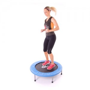 Un bon maintien postural avec le mini trampoline